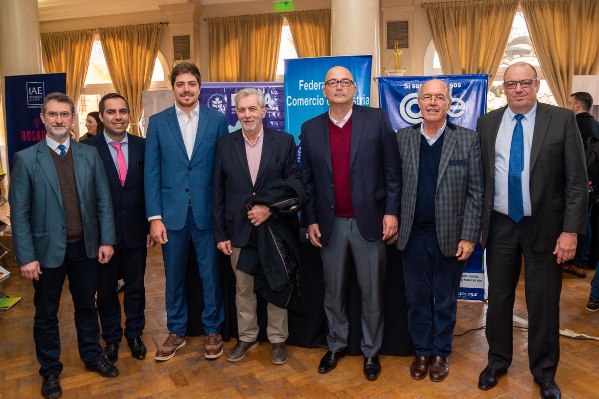 FebaOk's tweet photo. ➡ #SNPYME en San Nicolás
Con 400 empresarios en Ronda de Negocios, participó el @PRODUCCION_ARG, asistió el pte del @bancoprovincia.
En la foto, Francisco Buchara; José Luis Zanini; Raúl Lima y Juan Carlos Uboldi; en el stand de @FebaOk y @redcame https://t.co/VvktLAAlmj