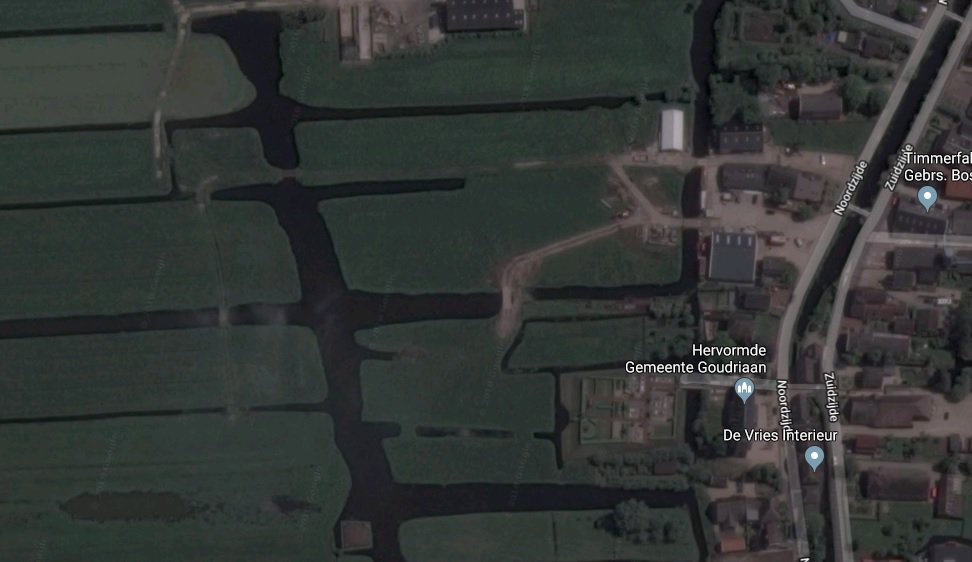 Tjibbe_Tweets's tweet photo. @KLM @KLM het is alleen jammer dat dit geen Kinderdijk is. Het is de molen bij Goudriaan. Met een vliegtuig maakt die 15km natuurlijk niet heel veel uit maar toch.... https://t.co/XFjaq4uSue