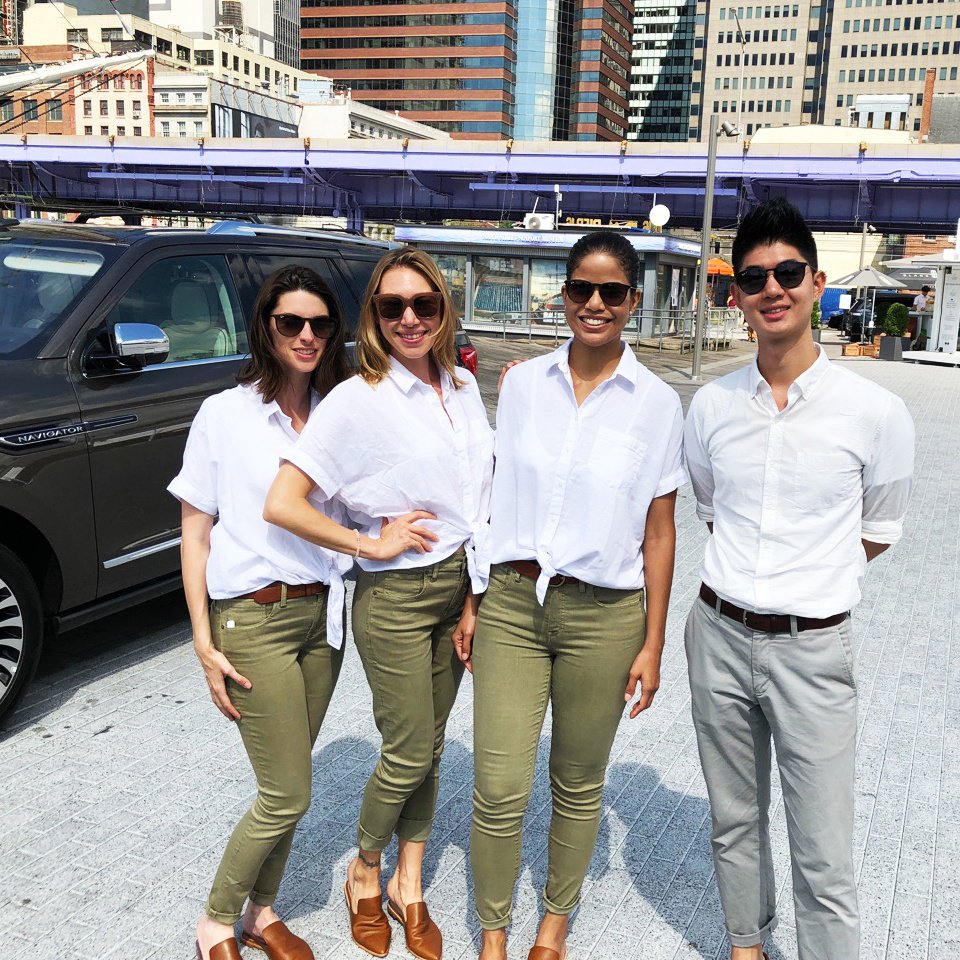 atnpromojobs's tweet photo. Team ATN NYC!
:
#teamatn #brandambassador #brandambassadors #brandambassadorjobs #jobs #promomodel #promomodellife #promomodeljobs #promogirl #promogirls #nowhiring #helpwanted #tempjob #modellife #modeljobs #castingcall #talentsearch #jobhunt #collegelife #collegejobs https://t.co/tmDapl9s2F