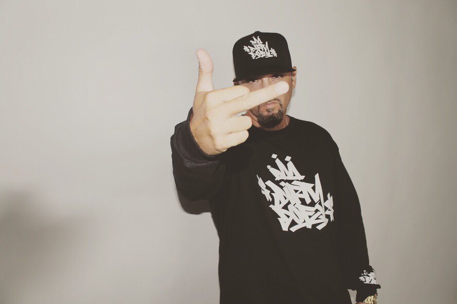 da_mad_trapper_'s tweet photo. DIRTY DOE EVERYTHING FUCK YOU PAY ME EDITION 💸 https://t.co/W1EUJNxqk3