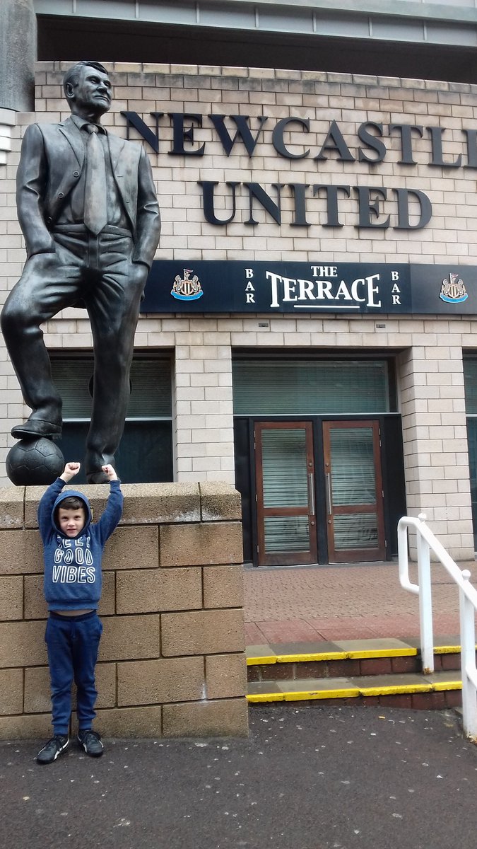 steveLIVS's tweet photo. Nice visit to @Discovery_Mus with the young man today, followed by a bite to eat &amp; tasty coffee at @SettleDownCafe. Finally, a brief detour via St James Park for the footy mad boy. Respect to Sir Bobby! https://t.co/dKwaAwmlhx