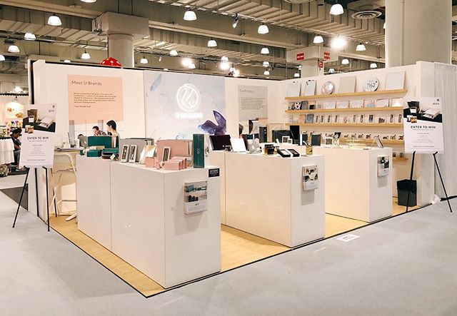 UBrandsLLC's tweet photo. We are in NYC for NY NOW! We are proud to introduce not one, but THREE new lines of desk tools, Fleuri, Vena, &amp; Arc. If you're at show come check us out at booth #7162! 
#NYNOW #NYNOW2018 #stationery https://t.co/I0VKetrAPw