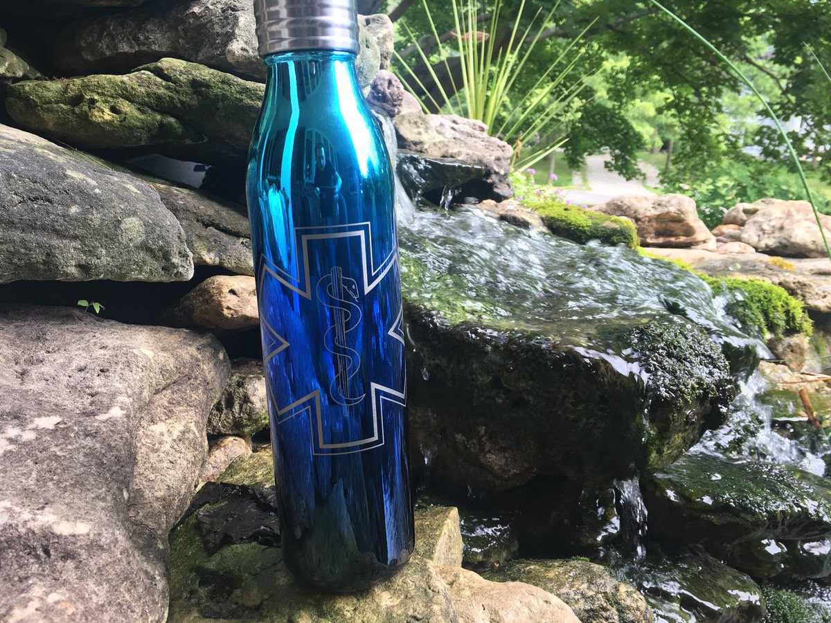 hhwoodcrafts's tweet photo. Water is the medicine for life. Keep it pure with one of our steel bottles. https://t.co/KPmm9dwx1D