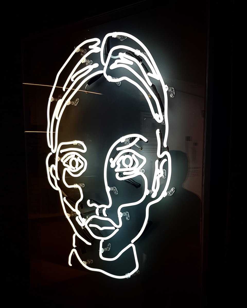 jfksignslondon's tweet photo. JFK designed, supplied and installed this cold cathode #neon #Neonface #Coldcathode #Whiteneon #londonneon #retailneon https://t.co/JPxASALNRh