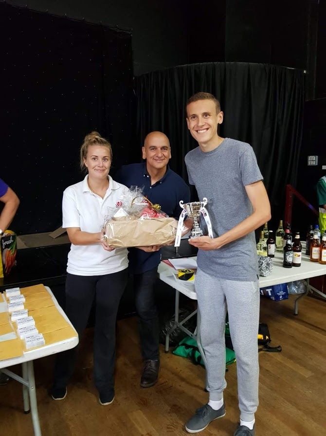 uksolicitors's tweet photo. Proud sponsors of Preston Road  Race.
5 mile winner Joe Monk who won in 26:12 and broke the course record by nearly a minute. 5 mile winner Sophie Pilkington who won  in 35:45
and 10 mile vet 70+ winner Roger Collins who won his age category in an amazing 1:35:06 @RosemereCF https://t.co/97j3xYsjVi