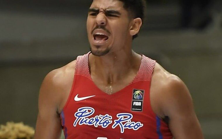 #NBA ÚLTIMA HORA: El Oklahoma City Thunder firma al pívot boricua Tyler Davis a un NBA Two-Way Contract según informa <a href="/ShamsCharania/">Shams Charania</a>.