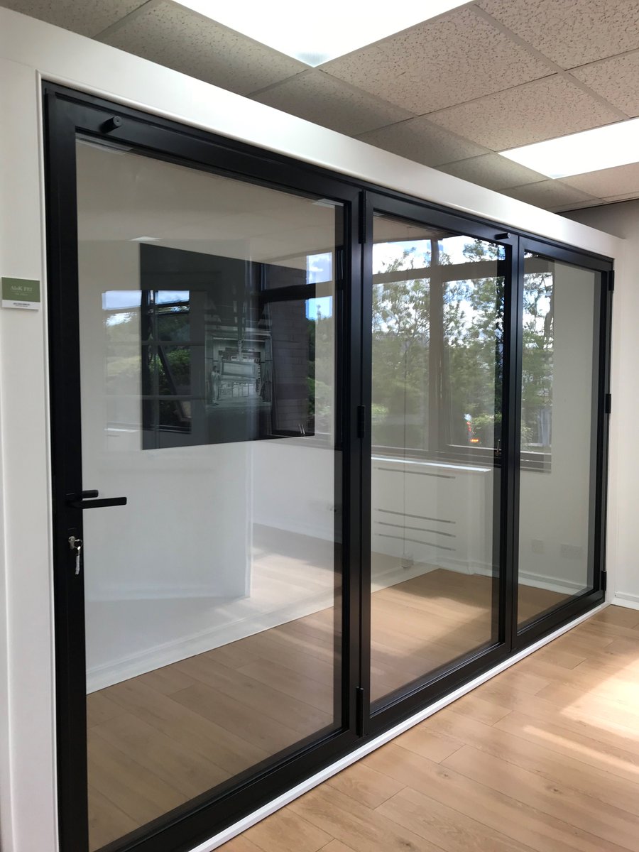 ChoicesAli's tweet photo. The One , The Only , Luminia F82 Bifold door going from strength to strength #Innovation @CWGChoices @AluK_GB , CWG Choices customers seeing the benefit of low U values , large sizes , small sightlines https://t.co/nY9jpI18Dj