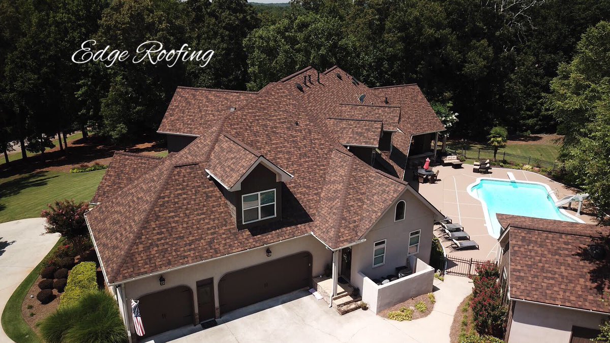 EdgeRoofsLLC's tweet photo. So proud of how this gorgeous roof turned out! Like what you see? ๐
Call us 833-GOT-EDGE to schedule a free roof inspection and let us show you what we can do to transform your home today! ๐๐ป#edgeroofing #owenscorning #newroof @VisitHall @yoloneci65394 https://t.co/DvKgLcosS9