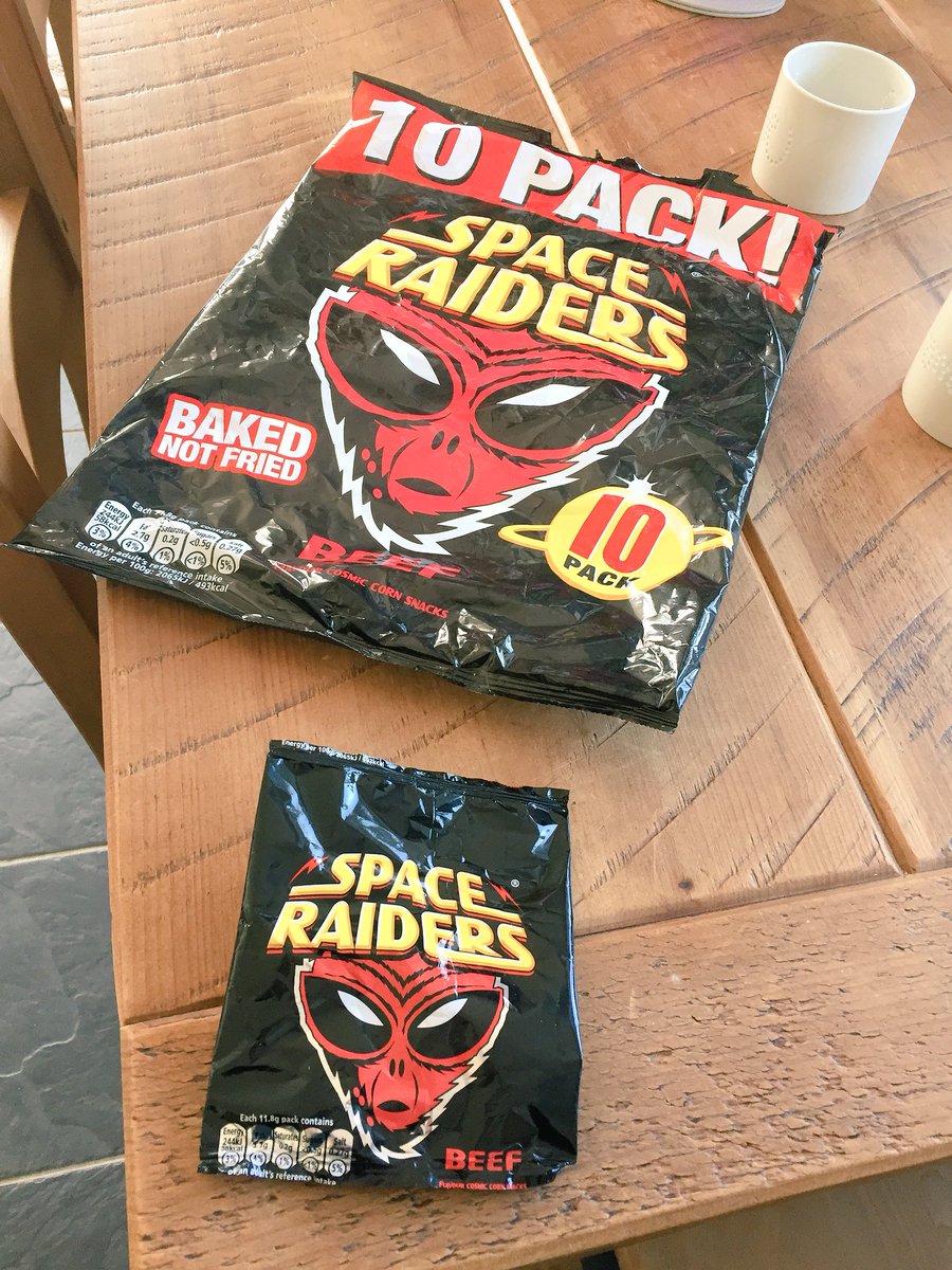 BesombesSharon's tweet photo. Tesco is expensive enough without coming home to find your multipack has an EMPTY packet in it!!! 2nd time it’s happened now!! @annantesco @Tesco 🙄😡 https://t.co/N4hIKvnN6P