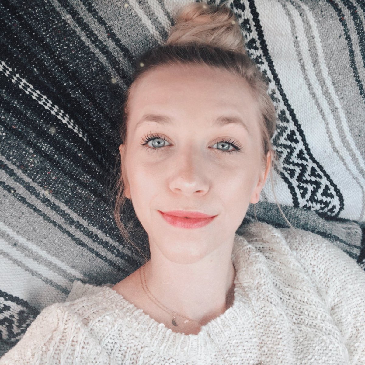 undressedjess's tweet photo. @LancomeUSA @influenster #Hydrazen #HydrationHeroes #complimentary https://t.co/Iwl7qbM414