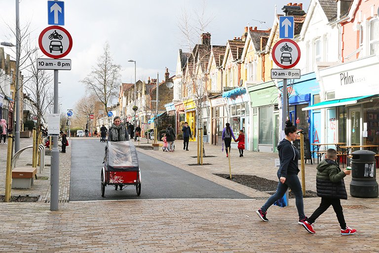 wfcouncil's tweet photo. #HealthyStreetsPic2018 taken in Francis Road #Leyton #ThingstoSeeandDo #PeopleFeelRelaxed #PeopleFeelSafe #CleanAir #PeopleChoosetoWalkandCycle #PedestriansFromAllWalksofLife #EasytoCross #PlacestoStop #ShadeandShelter #NotTooNoisy @TransportXtra https://t.co/Oy5qsBAhKb
