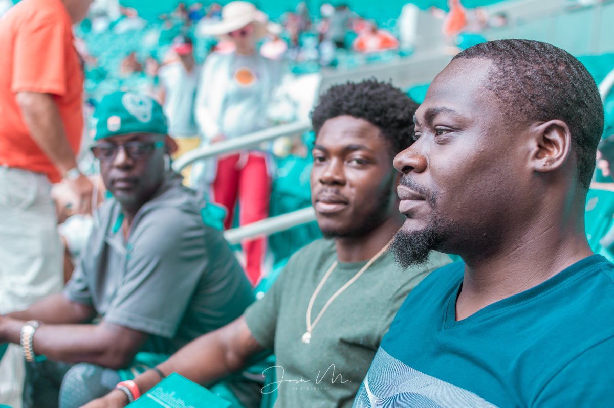 CuredGeneration's tweet photo. S/o to my bro @gogogadgetnikon for capturing my accentuated African features at @MiamiDolphins training camp recently. https://t.co/FGIrzxDjdB