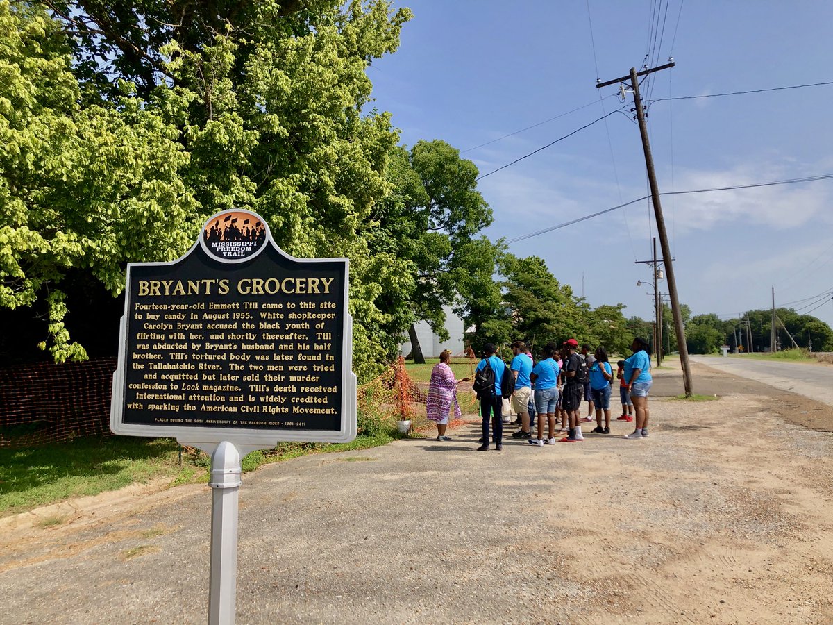 dmimobilelab's tweet photo. The best way to show youth the change that is needed in their communities to show them the roots of their ‘world’ by showing the progress and what all is left to be done and how they can help. Trust youth with community responsibilities. #racialhealing @WK_Kellogg_Fdn https://t.co/UsCSE99n36