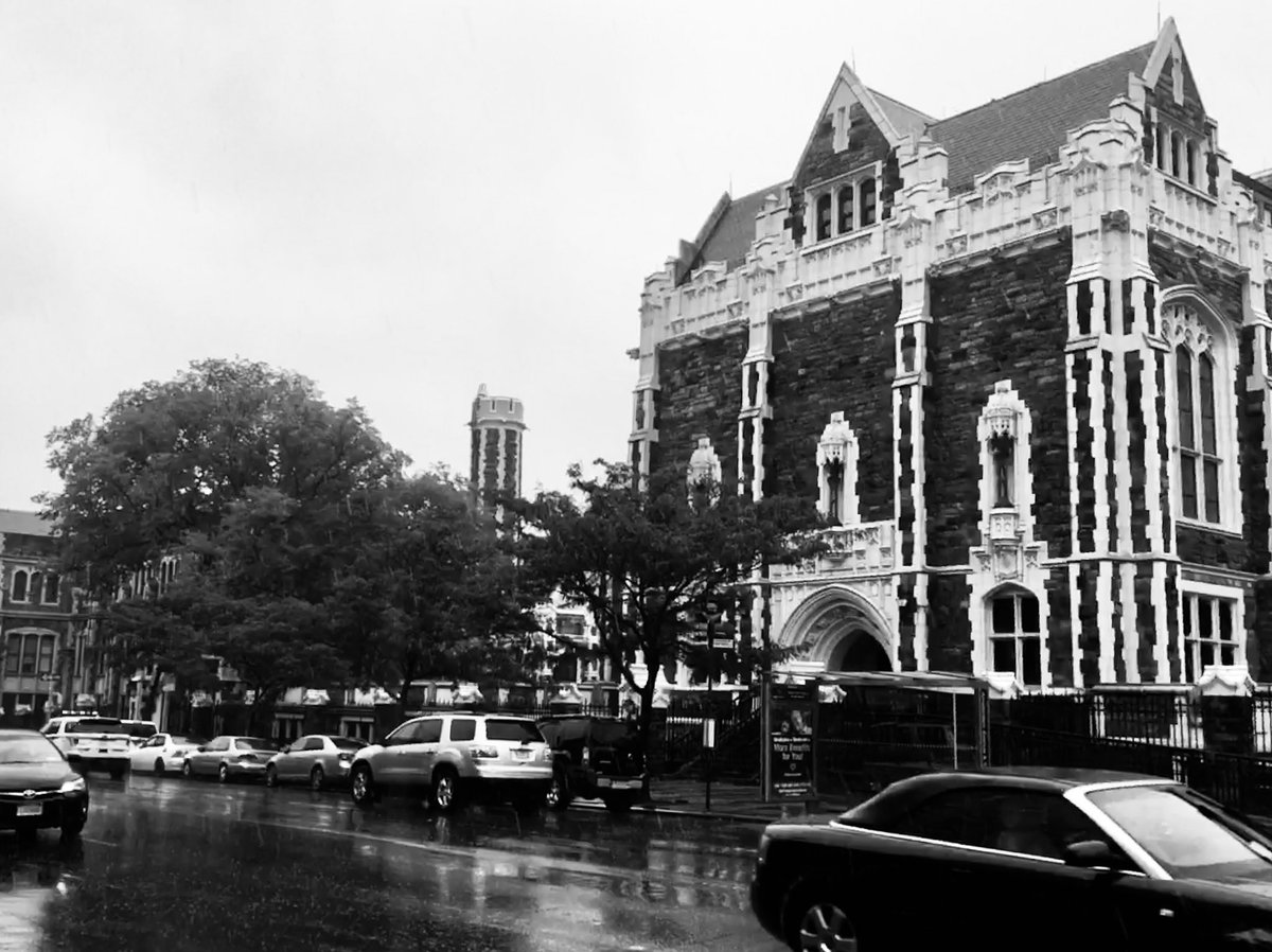 houndz_bu's tweet photo. What a bittersweet moment, today I handed in my security card and said goodbye to my home for the last 6 years: The City College of New York. On to new (but hopefully still sciency) things in DC! @CCNYBiology @CCNYCampus @ajlabny https://t.co/sogPLStpdt
