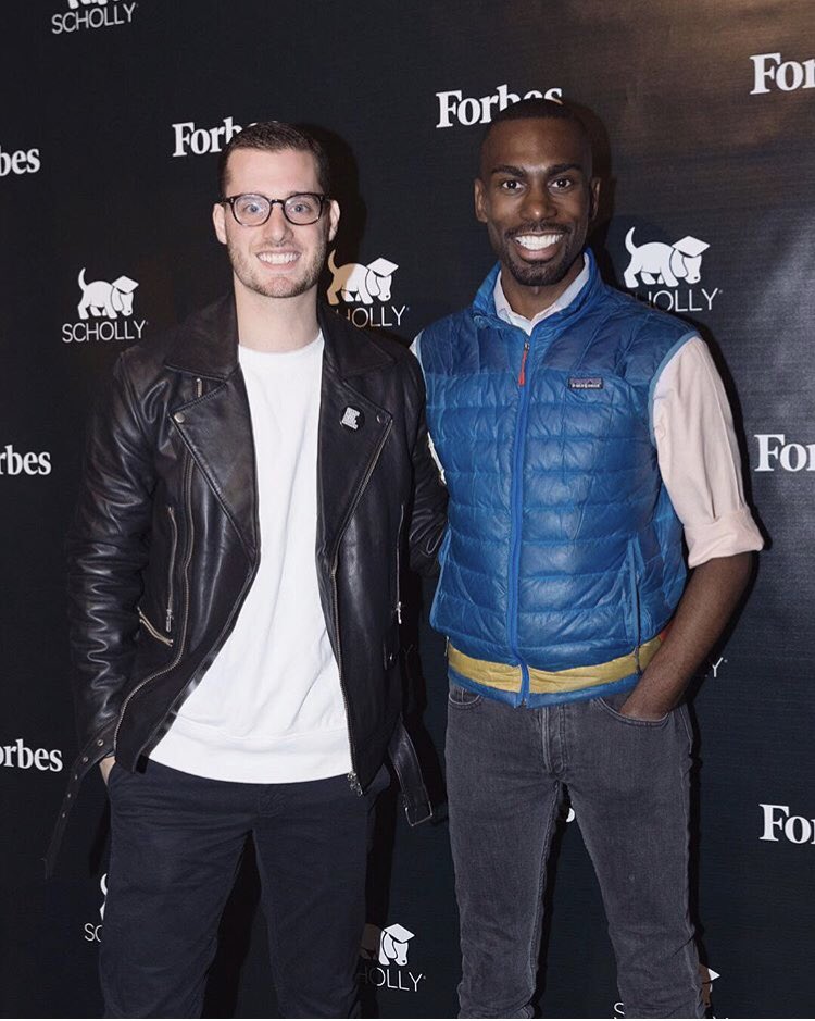 TheLunchTablePC's tweet image. On Episode 42 the crew is joined by popular social activist @samwhiteout. Sam discusses how he became an activist as we discuss racism, sexism, #BlackLivesMatter, #NFLProtests, the #2016Election, #Trump, &amp;amp; more.

SoundCloud: ow.ly/NY9530lnU6A
iTunes: ow.ly/bku830lnU6B