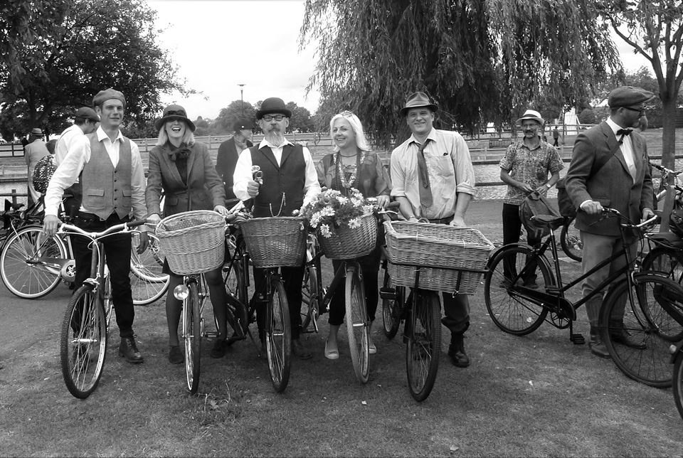The tweed ride returns to Southend on Sunday 16 September – leaving from Belfairs Woodland Centre at 2pm cycling to Southchurch Park where you can enjoy a delicious cream tea #tweedridesouthend