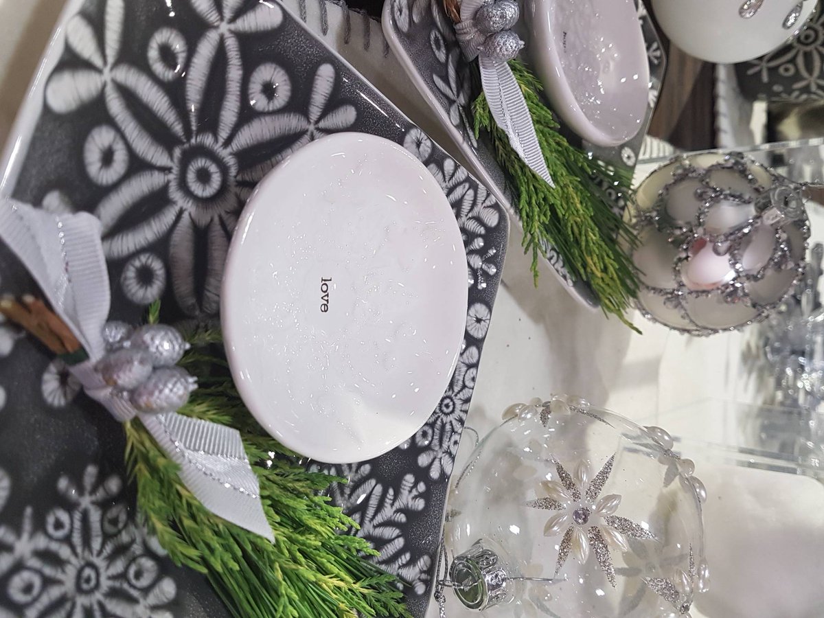 AbbottGiftware's tweet photo. Day Two!!! Love is in the air... at booth #11025 and #11229! Florals by Mimosa Floral Boutique!
#abbottcollection #abbottgiftware #whiteflorals #tablesetting #wintercool #modernchristmas #whiteandgrey #coolmetals #lightsfordays #TOgiftfair https://t.co/uDGOZRECDo
