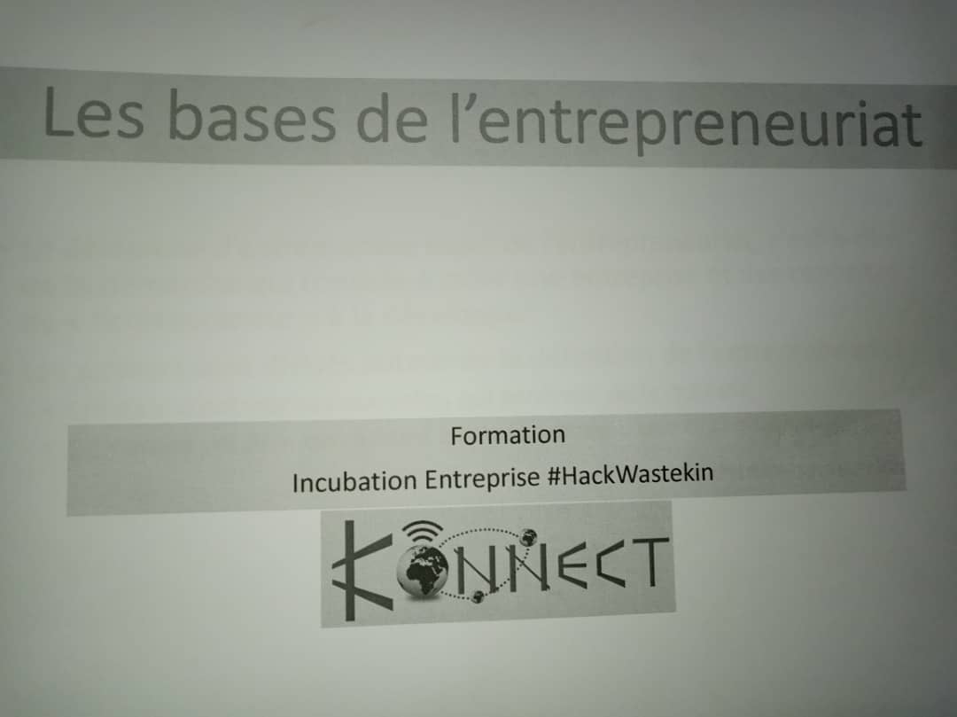 youthconnektrdc's tweet photo. Formation sur les bases de l'entreprenariat #startups @konnect_cd centre #incubateur des projets #hackathoncie2018 #gestion #plastiques #NTIC
@Hlcasbl @marclepage @NellyKankolongo @dave_mm @sergekbk @YouthConnektAf https://t.co/xYSh7AOHKI