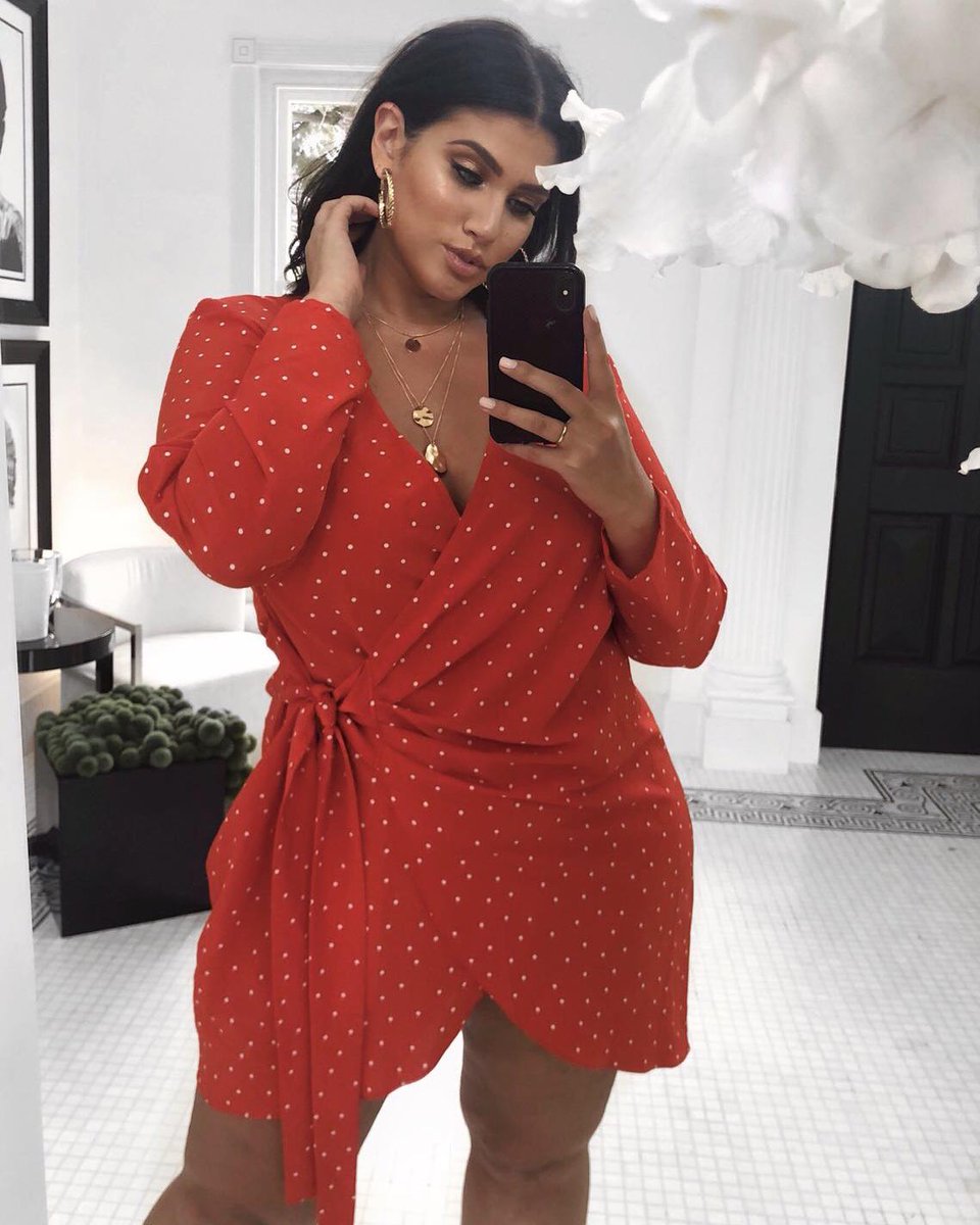 In The Style Curve (@inthestylecurve) on Twitter photo ❣️ Up to 50% off EVERYTHING 💸🙌🏼 Can we just own everything from <a href="/LaTeciaThomas/">La'Tecia Thomas</a>'s collection?! 😍
Shop it here girls👉🏼 goo.gl/Z8XiHG ❣️ Up to 50% off EVERYTHING 💸🙌🏼 Can we just own everything from <a href="/LaTeciaThomas/">La'Tecia Thomas</a>'s collection?! 😍
Shop it here girls👉🏼 goo.gl/Z8XiHG