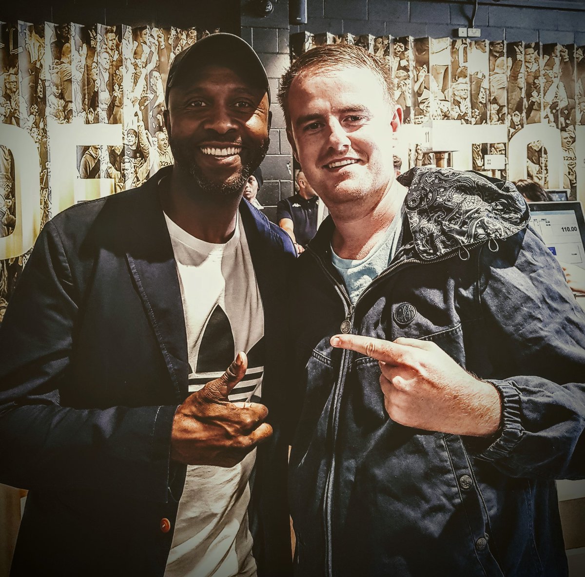 Met one of my heros today. Coolest guy on earth <a href="/LUFC/">Leeds United</a> <a href="/LucasRadebe/">Lucas Radebe</a> 

#LeedsUnited 
#LUFC 
#mot