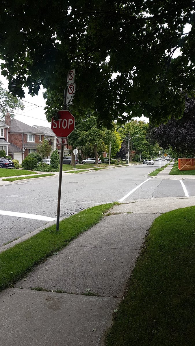 Dogs247Becky's tweet photo. Thankyou @jon_burnside for listening and seeing a safety road concern on Glenvale Blvd and Hanna Rd New lines painted within 48hrs ! #yourock #SafetyFirst #youhavemyvote #jonburnside #WellDone #citycouncillor #Toronto #Leaside #traffic https://t.co/iUy2eD9GAY