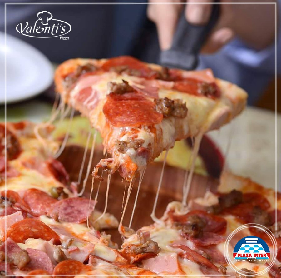PlazaInterMga's tweet photo. Una delicia que se derrite en tus dedos #PizzaValentis #PlazaInter https://t.co/5ufsLJpvDO