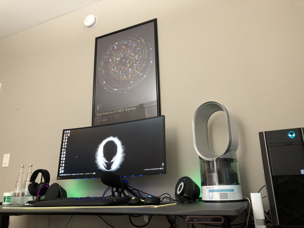 NeonworldCarter's tweet photo. @Warcraft https://t.co/WQms9N3TeO