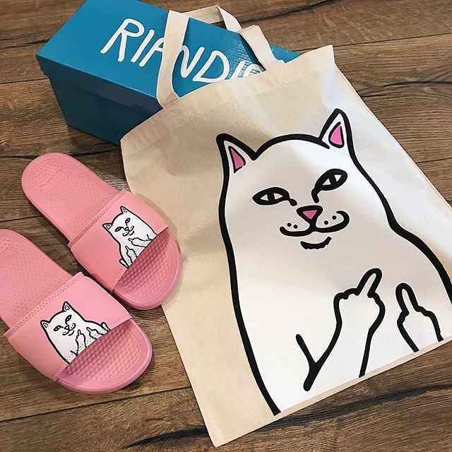 statebcn's tweet photo. Pool or beach?! Elijas lo que elijas el fin es chulear!! @ripndip ๐๐ผ๐ฝ Todo lo mas fresh en STATE, tu skateshop de Barrio. | Disponible en tienda y ๐ https://t.co/8nYfQ0iUJw #ripndip #ripndipclothing #lordnermal #statebcn #supportyourlocals #STATE https://t.co/CwgJGEMSDk https://t.co/py619p040B