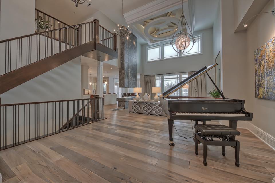 timberwestrails's tweet image. Monday shares  #calgaryluxuryliving #staircase