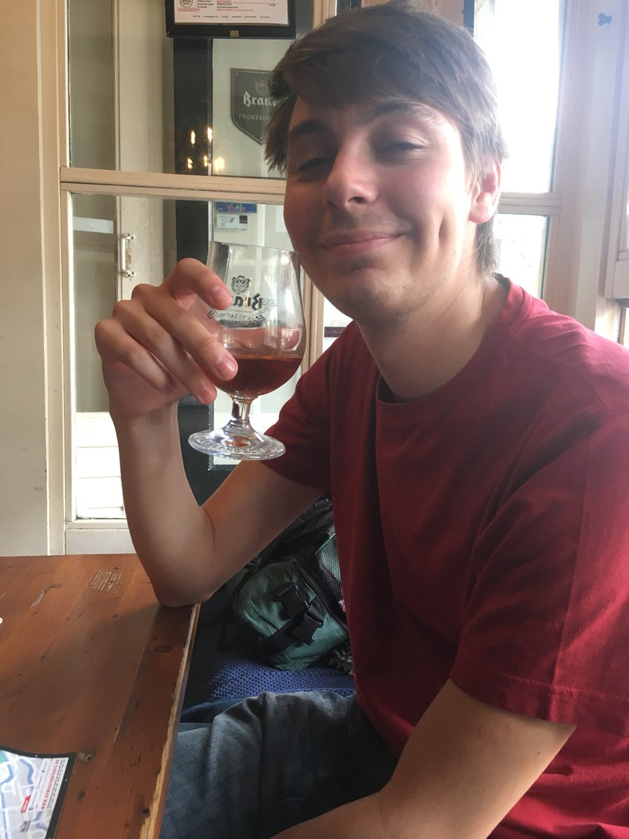 elbell789's tweet photo. Pub no. 2 - Tom wimped out of a 9.5% and got a 6.5% #PubsOfAmsterdam #CafeP96 https://t.co/kJhzcjtzPk