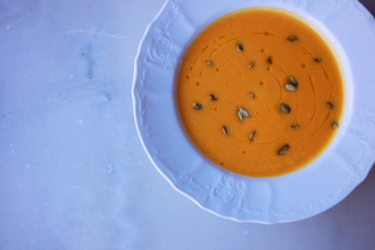 ChemoKitchen (@thechemokitchen) on Twitter photo Feast your eyes on this Red Curry Sweet Potato Soup being dished up for <a href="/TheChemoKitchen/">ChemoKitchen</a> #cookbook by Blake Pope <a href="/KindredDAV/">Kindred Restaurant</a>. The curcumin found in curry has powerful anti-inflammatories and is a very strong antioxidant. Plus it's super yummy. #cancersurvivor #cancersucks #food Feast your eyes on this Red Curry Sweet Potato Soup being dished up for <a href="/TheChemoKitchen/">ChemoKitchen</a> #cookbook by Blake Pope <a href="/KindredDAV/">Kindred Restaurant</a>. The curcumin found in curry has powerful anti-inflammatories and is a very strong antioxidant. Plus it's super yummy. #cancersurvivor #cancersucks #food