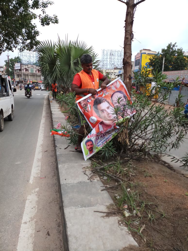 amoh_circle20's tweet photo. @BODDAMVIVEKANAN @musharraf_ias @KTRTRS @CommissionrGHMC @ZC_Charminar @zcwz_ghmc @Director_EVDM @DC_RajendraNgr @DC_Serilingmply Dear citizen,All banners and flexis were removed.Further we will act immediately and prevent recurrence https://t.co/QG6D6Zdr6i