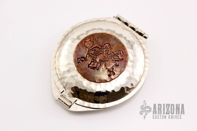 GaryLBarnes1's tweet photo. German silver &amp; copper pocket case. All handmade by Gary Barnes. https://t.co/mq4o9wfOKE #pocketcase #jewelry https://t.co/izZ6wA4XcE