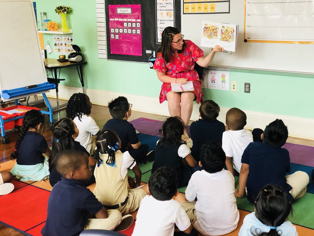 dcpublicschools's tweet photo. More than 4,000 DCPS students are learning at our 13 extended year schools today. One @HDCookeES first grader said, “I woke up before my mom today because I couldn’t wait to get ready for school!” #EveryDayCounts https://t.co/nfhNjqQISa