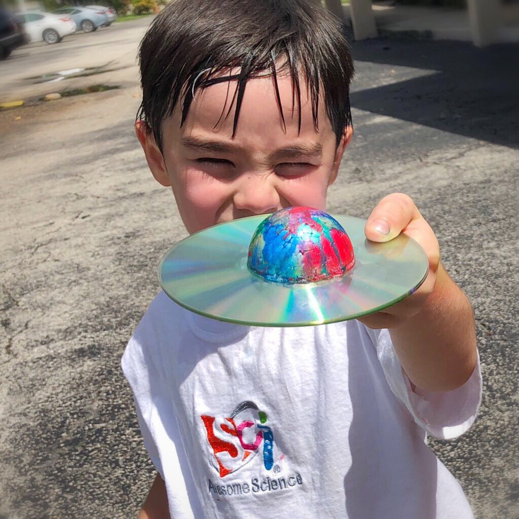 Learning through play... Children naturally love learning about the solar system. The sun, moon, stars and planets are fascinating #AwesomeScience #SolarSystem #Miami 🌠🌌