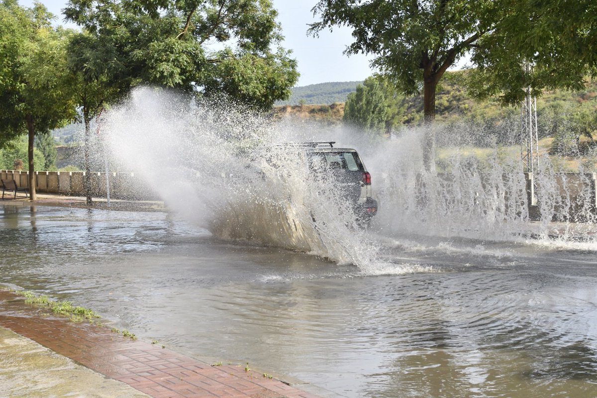 Aiguat a Igualada <a href="/ARAmeteo/">ARA Méteo</a>