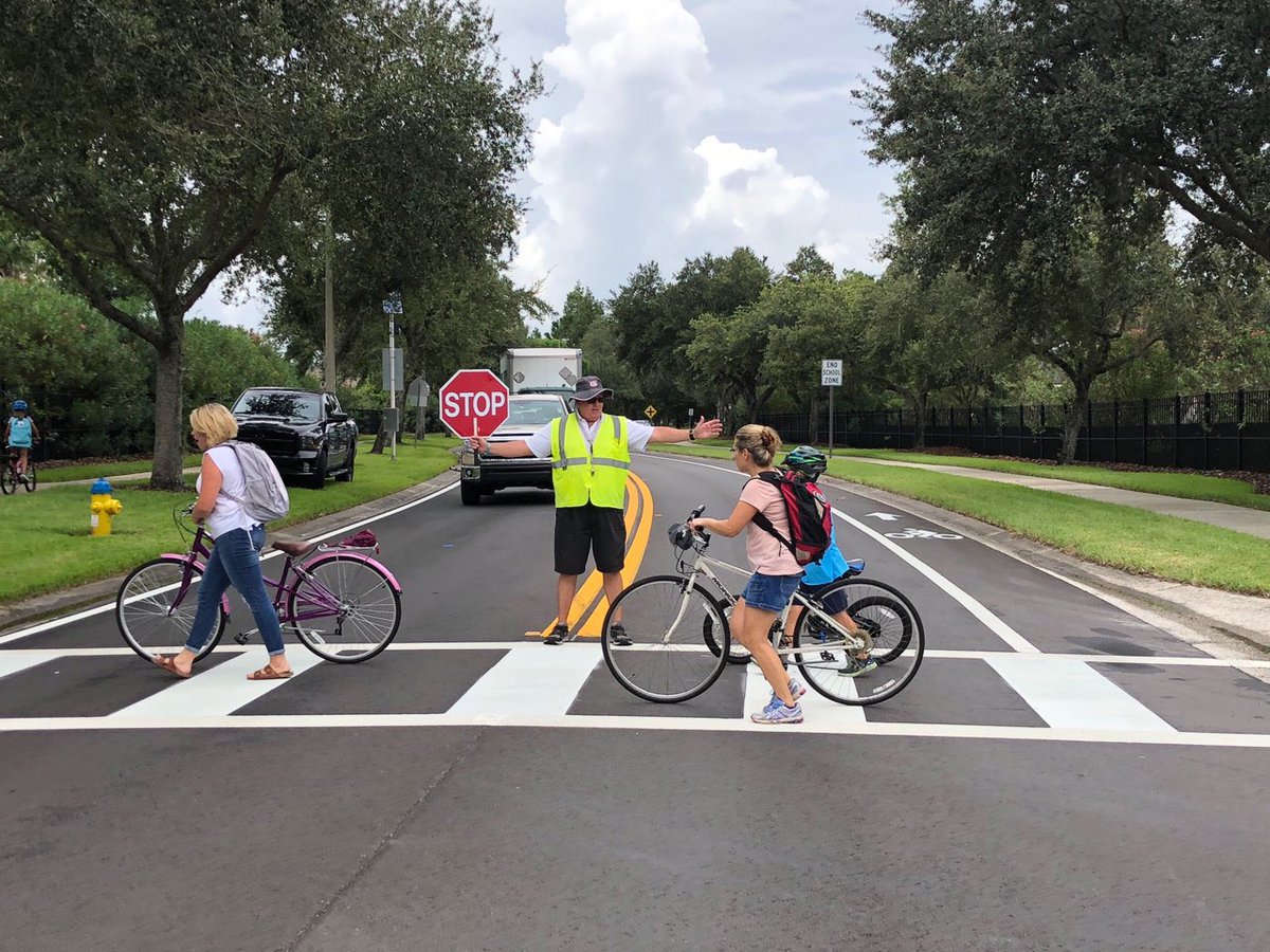 HCSOSheriff's tweet image. Our #HCSO Crossing Guard Tom Martin has been with Westchase Elementary School for 3 years, building bonds with both parents and students. We’re proud of the hard work he and other #crossingguards put in each day in the hot sun to keep our kids safe! #TeamHCSO #BacktoSchool