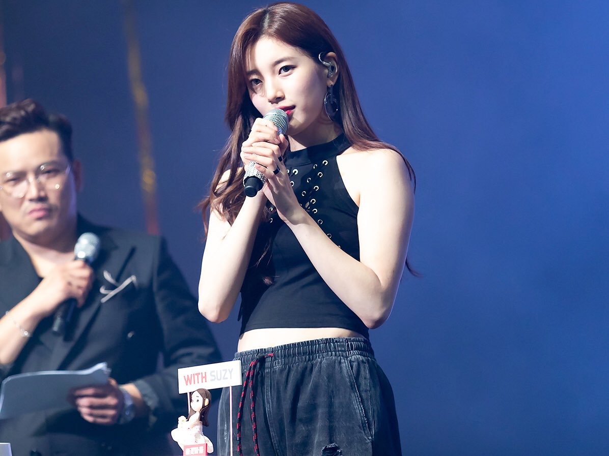 junsuzy3298s's tweet photo. 180707 SUZY 2018 Asia Fan Meeting Tour 
   'WITH`In Seoul
🌌🎉SUZY💞
#SUZY #수지 #WITH #スジ https://t.co/ff4rK9sTLr