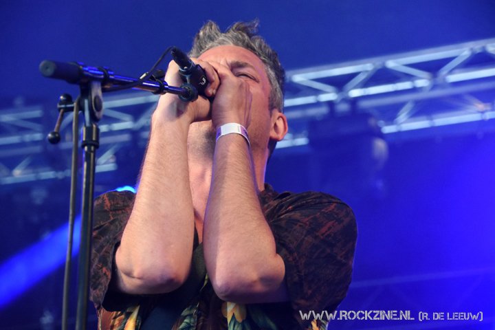 rockzinenl's tweet photo. En ook @bandmillionaire tijdens het @NirwanaTuinfest in beeld gebracht op RockZine: https://t.co/eCPqFqeynd https://t.co/QpSXcrVOHf