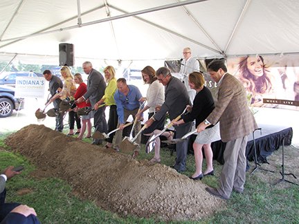 evvregion's tweet photo. Congratulations to all who have worked to make the Post House a reality with today's ground-breaking ceremony! #TogetherWeThrive
#DowntownEvansville #DTEVV https://t.co/RSUHbKUjEz
