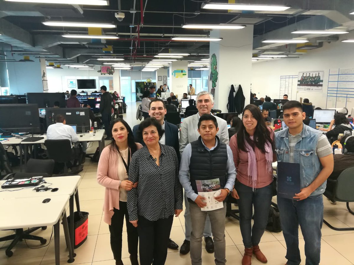Los ganadores de IoT Challenge ya están en Ciudad de México en su Misión Tecnológica Comercial.
Durante la mañana visitaron <a href="/CTINMexico/">CTIN</a> donde se reunieron con Angélica Araujo y emprendedores desarrolladores de #apps.