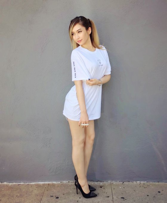 Shirt 👉⚡️🖤 @KINGLY_MASK 🖤⚡️😸 https://t.co/bZX9W1e8RB<a class="tags" target="_blank" title="On Twitter" href="/?out=eyJ0eXAiOiJKV1QiLCJhbGciOiJIUzUxMiJ9.eyJpYXQiOjE3MjM0NzU3MTYsImlzcyI6InR3cG9ybnN0YXJzLmNvbSIsIm5iZiI6MTcyMzQ3NTcxNiwiZXhwIjoxNzU1MDExNzE2LCJyZWRpcmVjdF91cmwiOiJodHRwczovL3R3aXR0ZXIuY29tL0tJTkdMWV9NQVNLIn0.DG1rwGppk1XboRmV7XufTqqyeZ3Ih4cAEW2LtNebmjRO-Rqvh1Aj5435hPaFwX-kdH8c4PfB7rF_ZkvnziDSSA">@KINGLY_MASK</a><a href="/tag/cosplay"class="tags"><span>#cosplay</span></a><a href="/tag/finalfantasy"class="tags"><span>#finalfantasy</span></a><a href="/tag/tifa"class="tags"><span>#tifa</span></a><a href="/tag/finalfantasy7re"class="tags"><span>#finalfantasy7re</span></a>