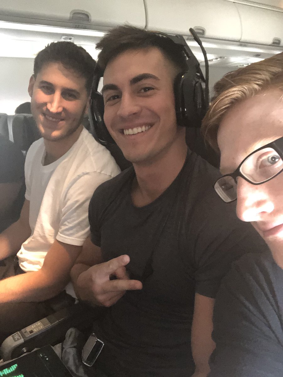 Censor's tweet image. Arrived at #CWLChamps