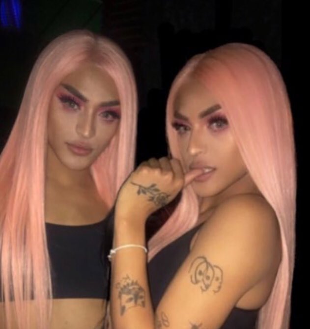 pabllovittar's tweet photo. quando tu beijou o ex na balada e acha que as migas não viram nada! https://t.co/hMetgAVmnT