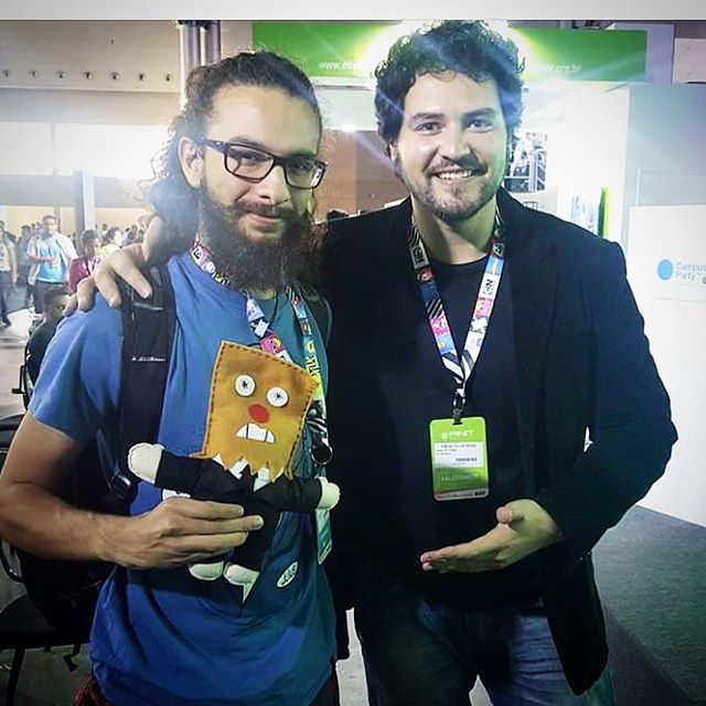 CanalDoOtario's tweet image. Oooh, que legaaal!
Otárinho, Iago Martins (não, não é o Pirula!) e o meu super editor, Diego Vilas Boas, após o bate-papo que fiz na Campus Party de Minas Gerais! 
#cpmg2
#otarinho
#canaldootario
#belohorizonte 
#campusparty instagram.com/p/BmbbqJqBWDT/