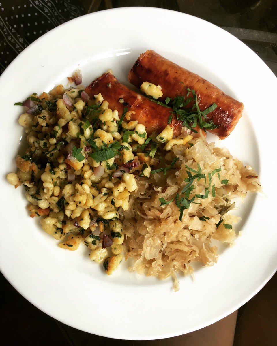 what_datmouf_do's tweet image. Moist sausage in my #mouf 🤤🤤🤤 #CafeSteinhof #Brooklyn