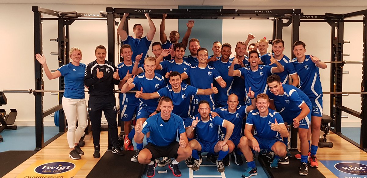 Vanavond hebben wij bij SMC Sliedrecht getraind met <a href="/vv_sliedrecht/">V.V. Sliedrecht</a> Op naar een succesvolle samenwerking. Bouwen aan de toekomst#kracht💪🏻⚽️