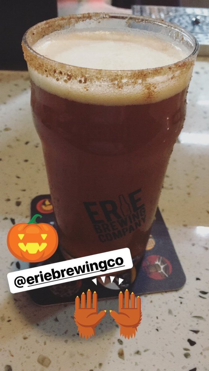 ErieBrewingCo's tweet photo. WEDNESDAY! #JohnnyRails PUMPKIN ALE is tapping @PubAndPie! Don't miss out on enjoying your first pint of this delicious Blonde Based Pumpkin Ale brewed with pumpkin puree and cinnamon sticks! #eriebrewingco https://t.co/GyxuNucfeT