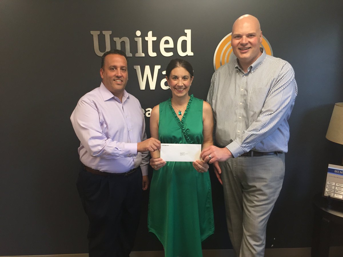 UnitedWayofGW's tweet photo. Thank you @EversourceCT for stopping by with your $55,000 gift to support United Way programs helping people in need in our service area! (L-R Mark Massaro Eversource / @KMelloUnited UWGW / @BrianJAmero UWGW) @brasscitybuzz @PastPostPrez @kara_summa @kristenuwgw @JoeGugliotti1 https://t.co/TAaAjoIkNf
