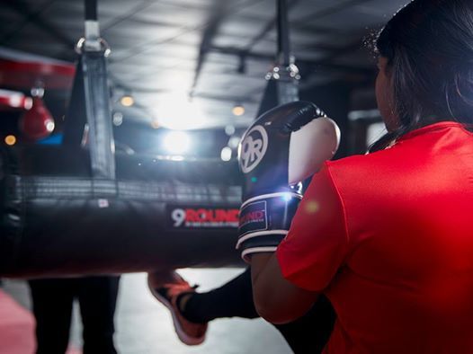 sspavelka's tweet photo. Think fast—what are three exercises you can do with this bag in your 9Round club?
Bonus if you can tell us which round it is. #StrongerIn30 #9Round
#9RoundKickbox #9RoundFamily #FitFam #Boxing #SweatTherapy https://t.co/k9DUhBWM8X